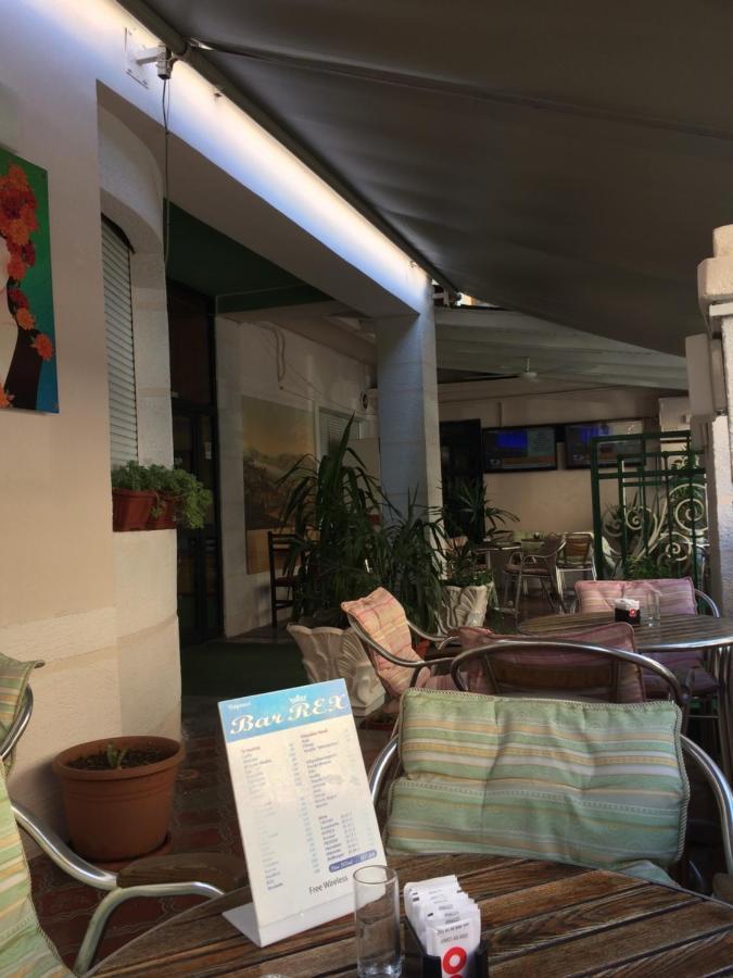 Hotel Rex Τίρανα Εξωτερικό φωτογραφία