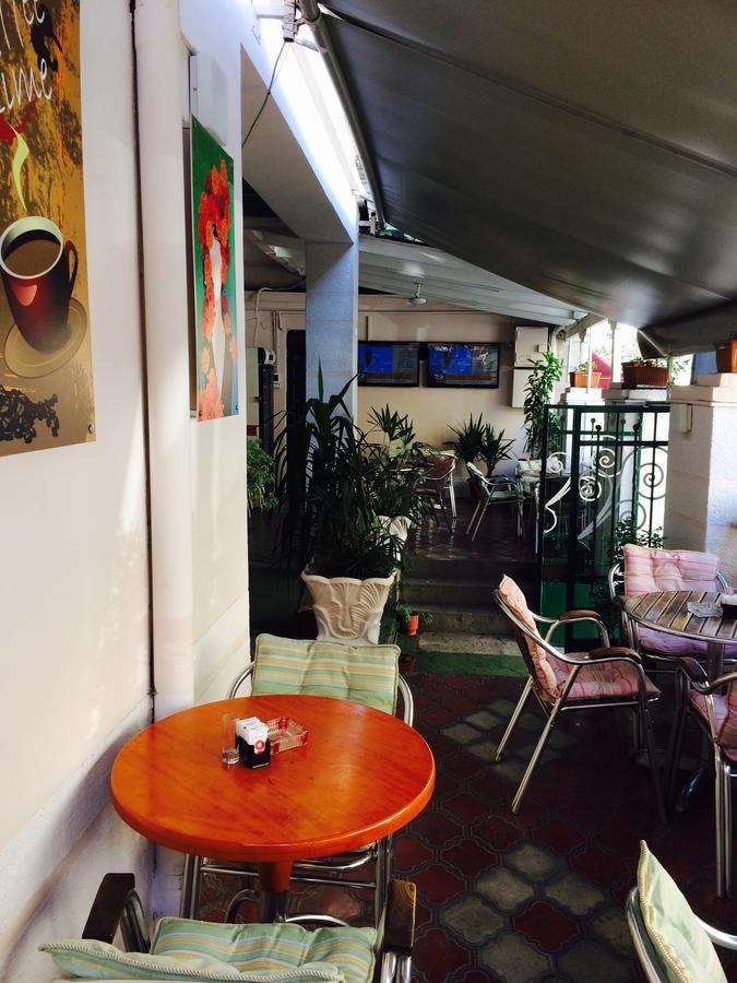 Hotel Rex Τίρανα Εξωτερικό φωτογραφία