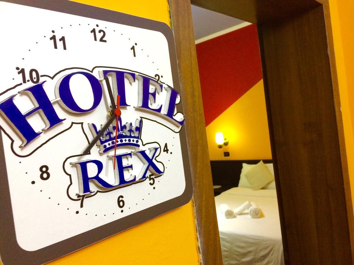 Hotel Rex Τίρανα Εξωτερικό φωτογραφία